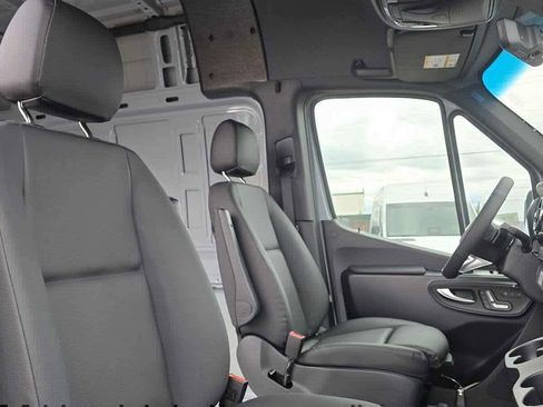 New 2026 Mercedes-Benz Sprinter 2500 image 13