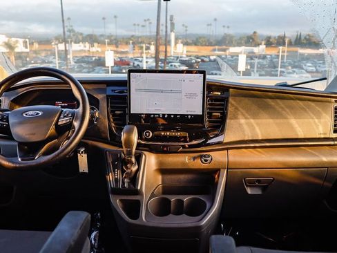 Used 2023 Ford Transit 350 XLT image 13