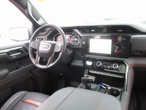 Certified 2025 GMC Sierra 1500 AT4 w/ AT4 Premium Package image 26