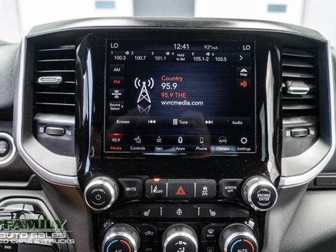 Used 2021 RAM 2500 Big Horn w/ Level B Equipment Group AWD/4WD image 19