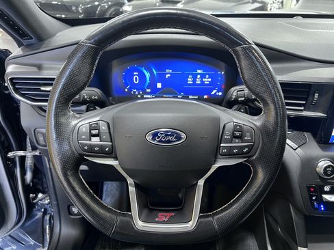 Used 2020 Ford Explorer ST w/ Premium Technology Package AWD/4WD image 11