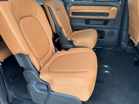 New 2025 Volkswagen ID. Buzz Pro S Plus image 24