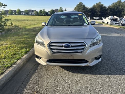 Used 2016 Subaru Legacy 2.5i Premium AWD/4WD image 3