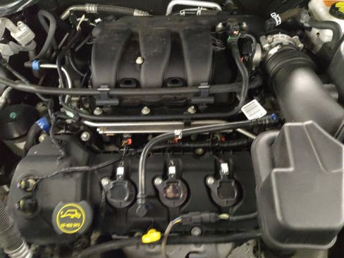 Used 2019 Ford Explorer Limited w/ Class III Trailer Tow Package FWD image 30