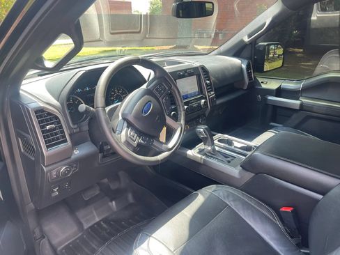 Used 2019 Ford F150 XLT w/ Equipment Group 302A Luxury AWD/4WD image 11