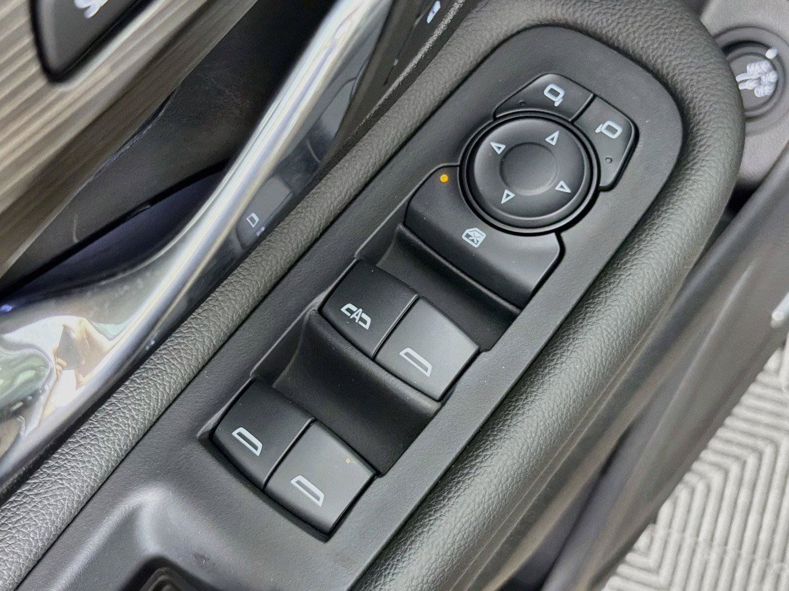 Used 2024 GMC Terrain SLT w/ Infotainment Package II AWD/4WD image 23