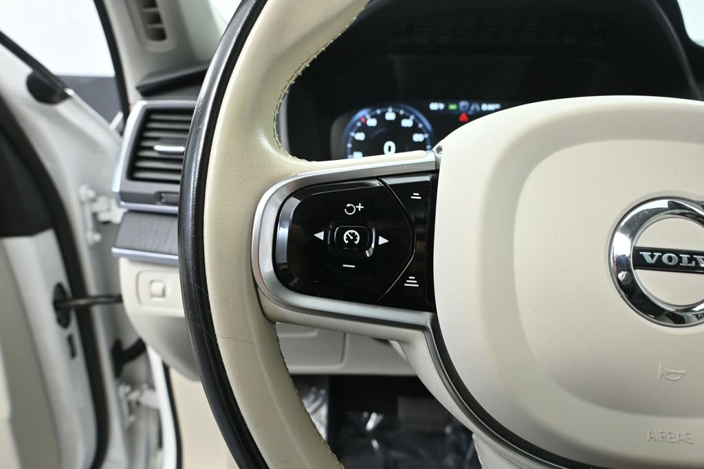 Used 2020 Volvo XC90 T5 Momentum AWD/4WD image 21