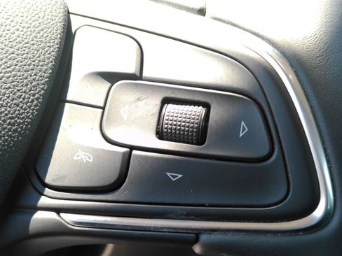 Used 2023 Buick Envision Essence AWD/4WD image 10
