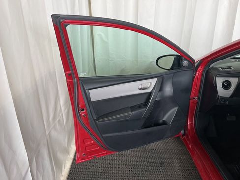 Used 2017 Toyota Corolla LE w/ Carpet Mat Package (TMS) image 20