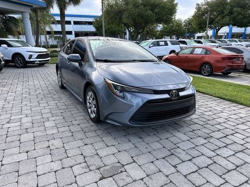Used 2023 Toyota Corolla LE FWD image 17
