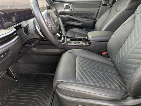 Used 2024 Kia Sorento SX Prestige AWD/4WD image 16