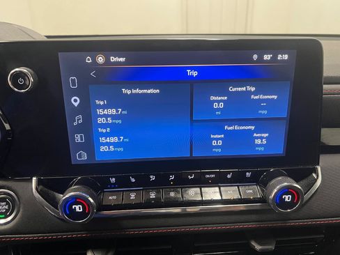 Used 2025 Chevrolet Colorado Z71 w/ Technology Package AWD/4WD image 57