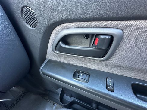 Used 2004 Chevrolet Colorado LS w/ Power Convenience Package image 23