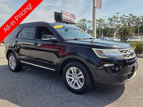 Used 2018 Ford Explorer XLT w/ Equipment Group 202A AWD/4WD image 7
