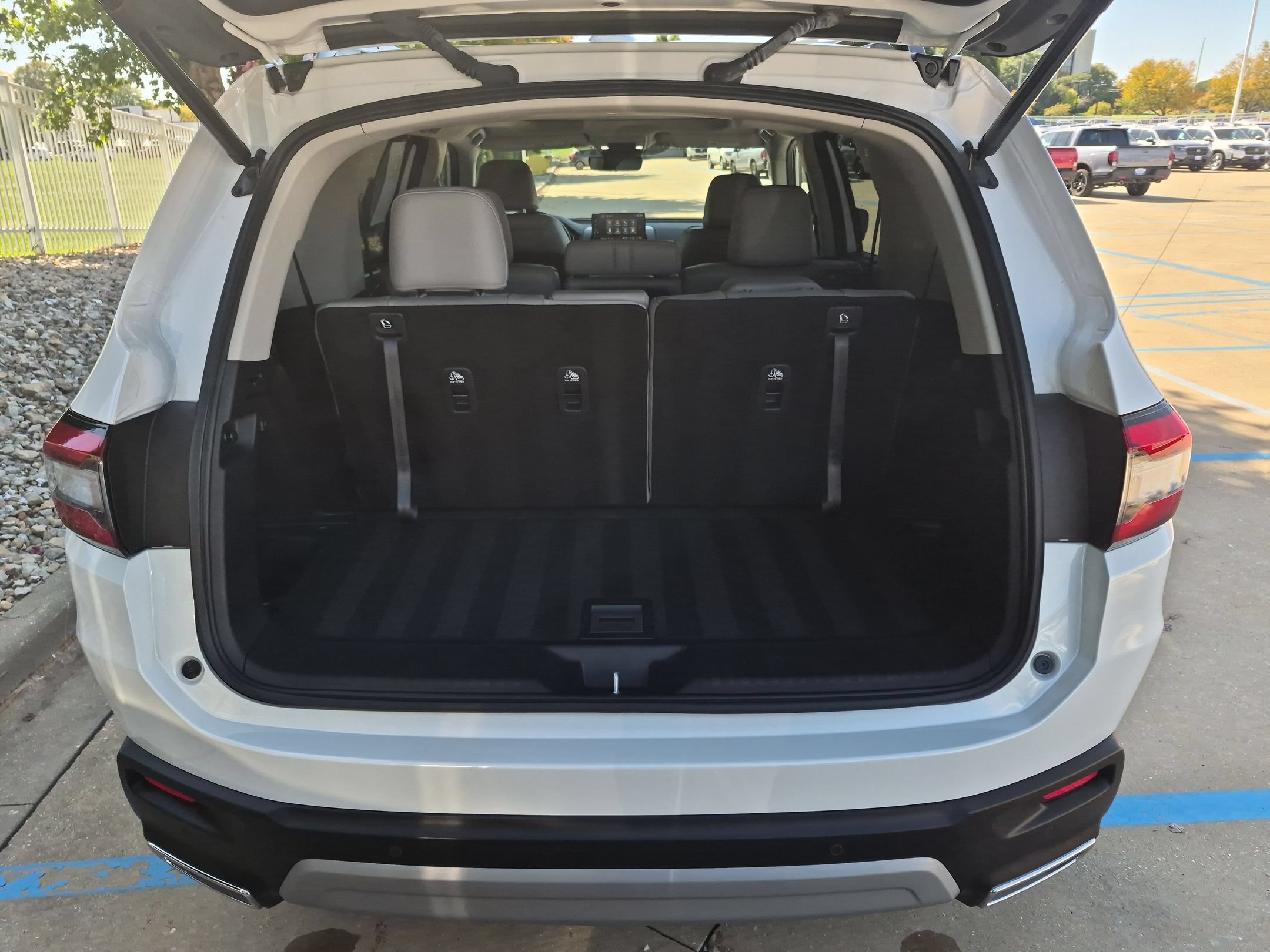 Certified 2025 Honda Pilot Elite image 29