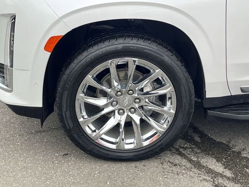 Used 2023 Cadillac Escalade ESV Premium Luxury w/ LPO, Radiant Package image 26