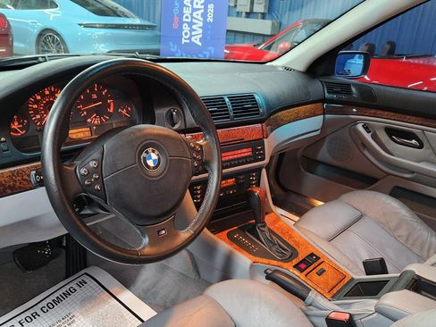 Used 1999 BMW 528i Sedan image 10