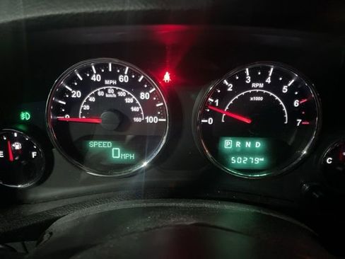 Used 2018 Jeep Wrangler Unlimited Rubicon w/ Cold Weather Group image 7