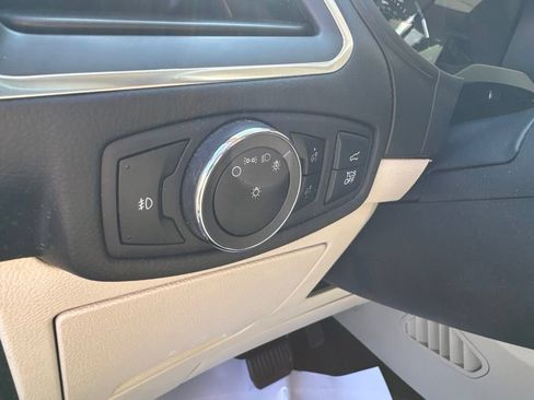 Used 2024 Ford Edge Titanium AWD/4WD image 17
