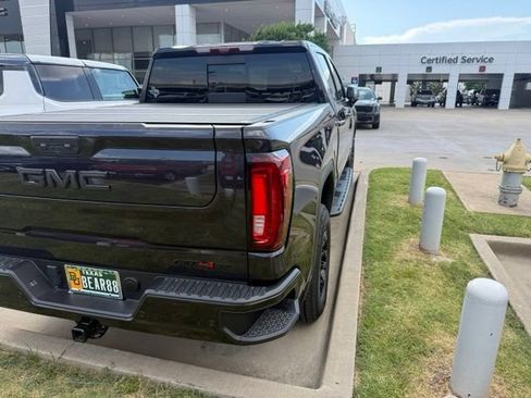 Used 2023 GMC Sierra 1500 AT4X AWD/4WD image 4