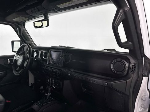 Used 2022 Jeep Wrangler Unlimited Sport AWD/4WD image 27