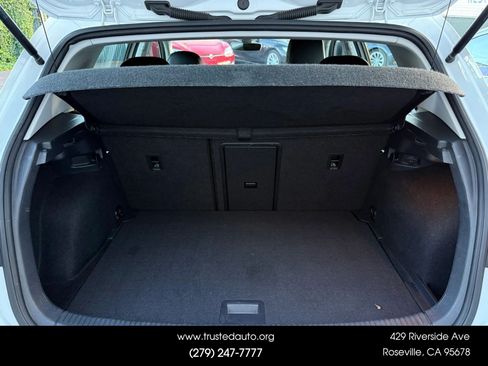 Used 2019 Volkswagen e-Golf SEL Premium FWD image 23