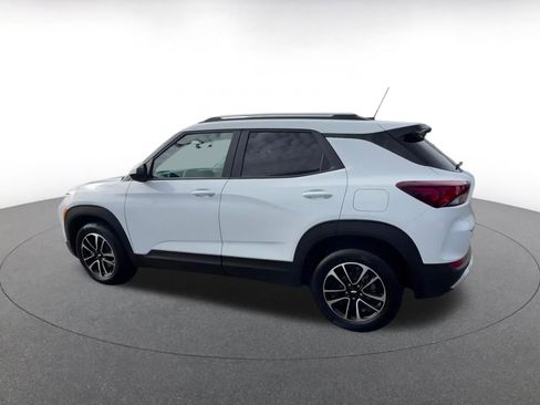 Used 2025 Chevrolet TrailBlazer LT image 10