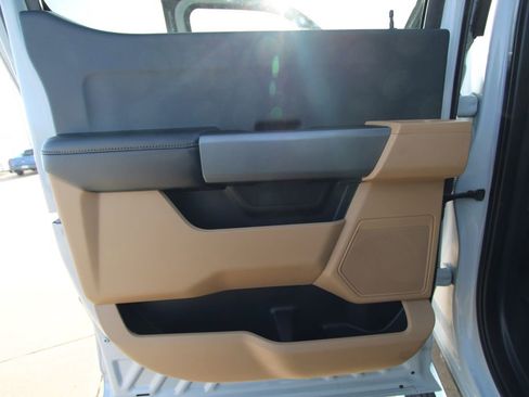 Used 2025 Ford F250 XLT image 29