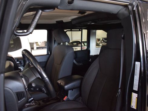 Used 2018 Jeep Wrangler Unlimited Sport S AWD/4WD image 78