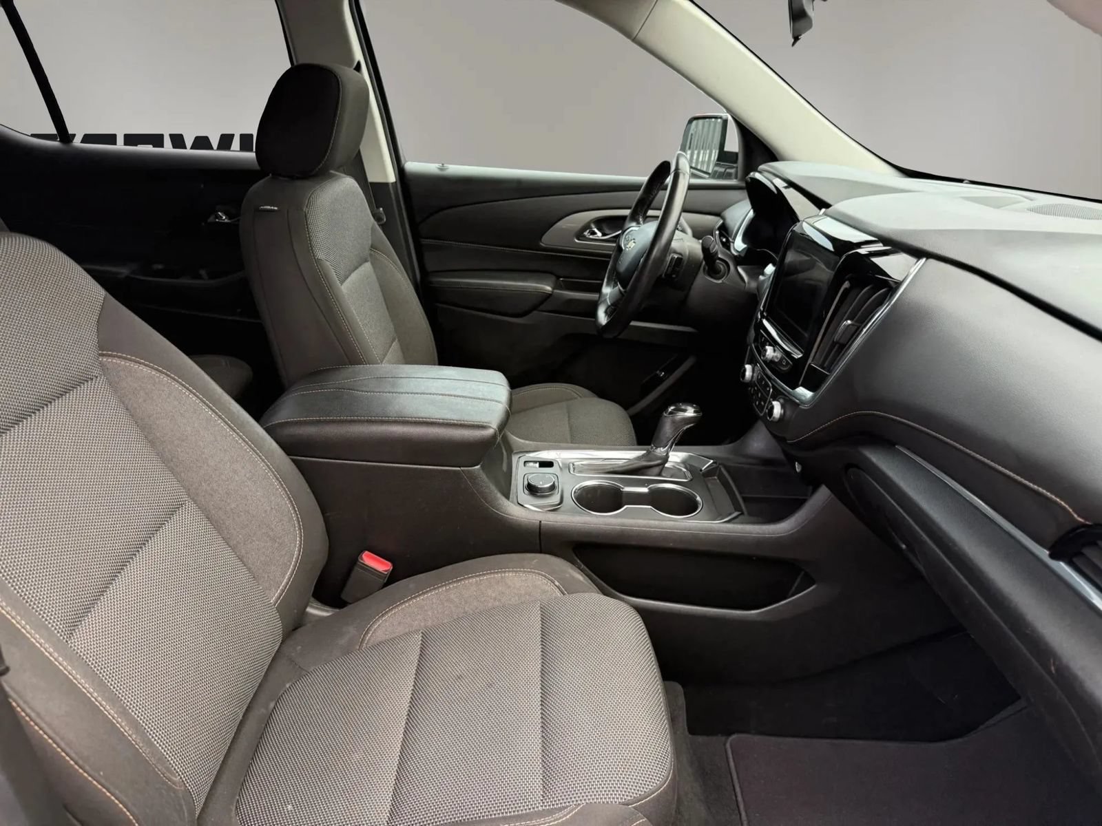 Used 2018 Chevrolet Traverse LT FWD image 22