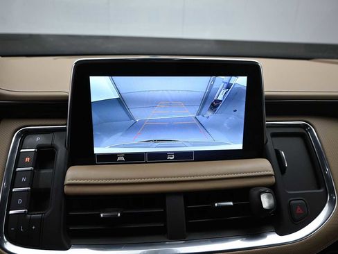 Used 2021 Chevrolet Tahoe Premier AWD/4WD image 33