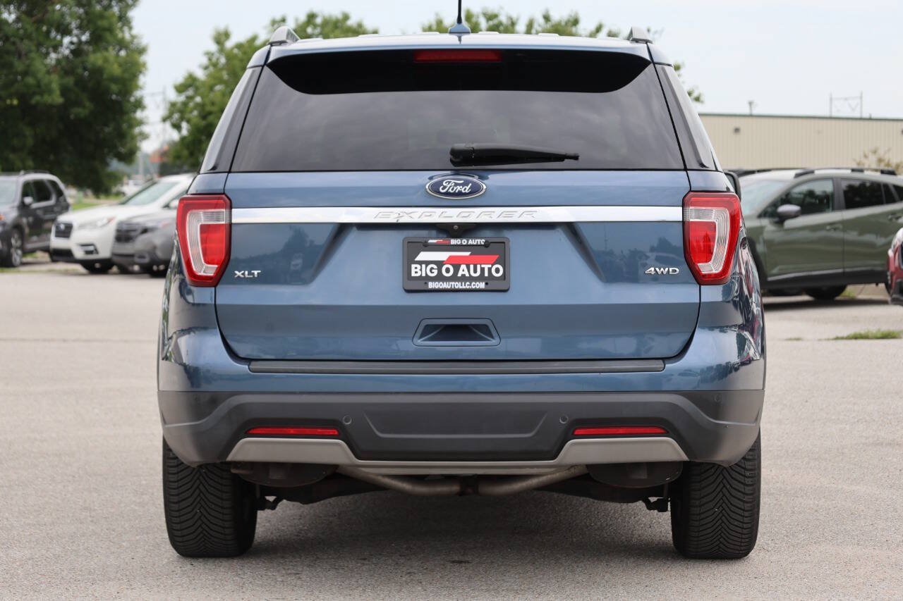 Used 2019 Ford Explorer XLT w/ Equipment Group 202A AWD/4WD image 10