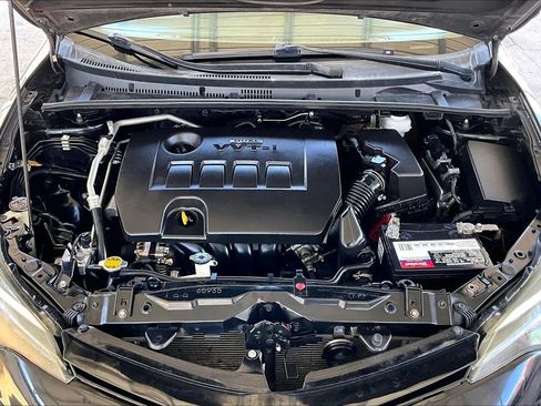 Used 2017 Toyota Corolla LE FWD image 27