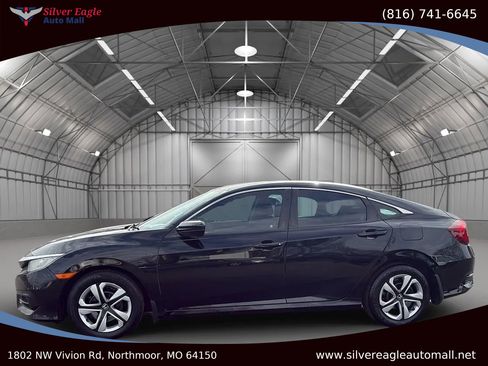 Used 2018 Honda Civic LX image 2