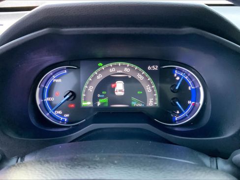 Used 2020 Toyota RAV4 XSE w/ XSE Grade Weather Package AWD/4WD image 26