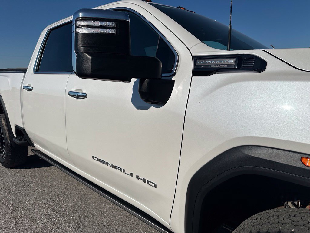 Used 2024 GMC Sierra 2500 Denali Ultimate AWD/4WD image 16
