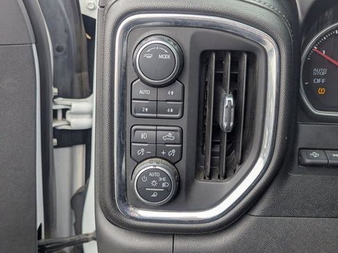 Used 2021 Chevrolet Silverado 1500 High Country w/ Technology Package image 29