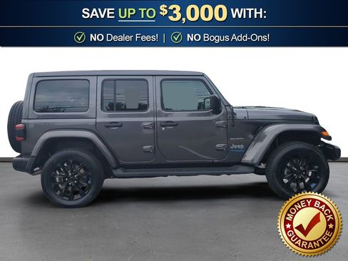 Used 2022 Jeep Wrangler Unlimited Sahara w/ Cold Weather Group AWD/4WD image 8