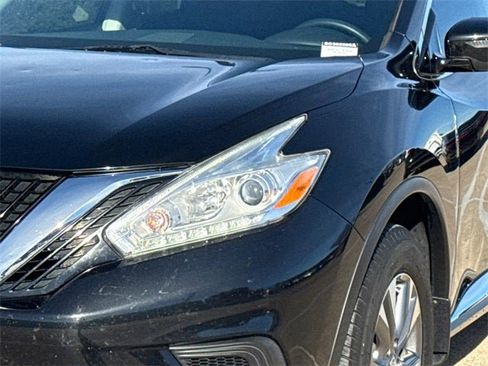 Used 2017 Nissan Murano S w/ Navigation Package image 5