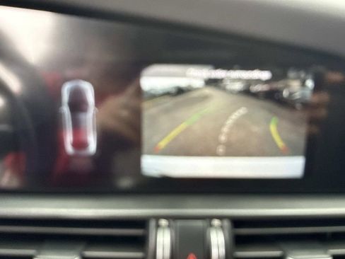 Used 2024 Alfa Romeo Giulia Veloce image 31