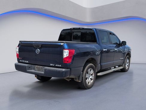 Used 2017 Nissan Titan SV AWD/4WD image 3