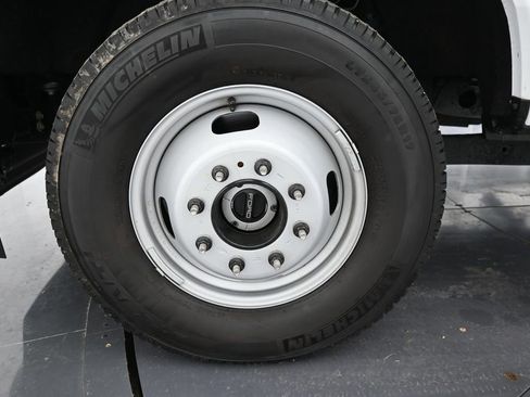 Used 2024 Ford F350 XL AWD/4WD image 34