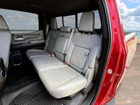 Used 2023 Chevrolet Silverado 1500 LTZ AWD/4WD image 25