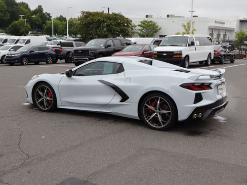 Used 2021 Chevrolet Corvette Stingray Preferred Conv w/ Z51 Performance Package RWD image 8