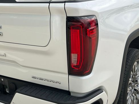 Used 2023 GMC Sierra 1500 Denali Ultimate AWD/4WD image 15