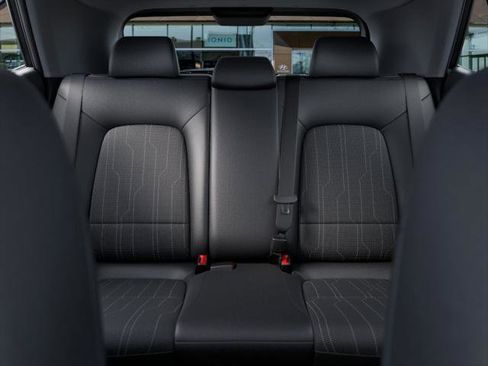 New 2026 Hyundai Venue SE image 12