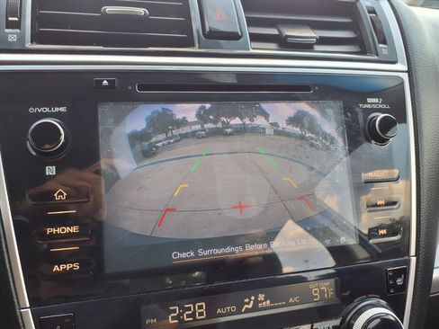 Used 2018 Subaru Legacy 2.5i Premium image 5