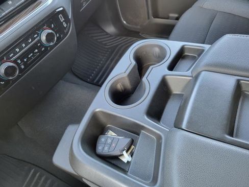 Used 2024 Chevrolet Silverado 1500 LT AWD/4WD image 19