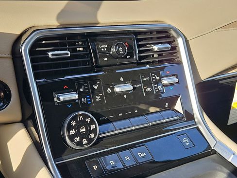 New 2026 Nissan Armada Platinum image 19