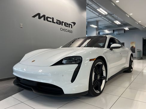 Used 2022 Porsche Taycan 4S image 4